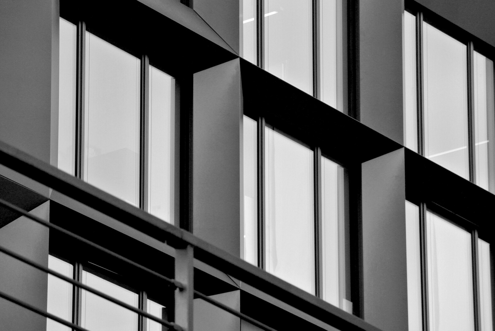 Schwarz-weisse Architekturaufnahme aus der Serie Fassaden
